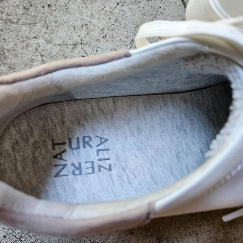 Sneakers - Picture 3 of 4
